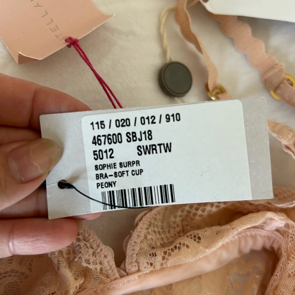 Stella McCartney Sophie Surprising Lace Bra Peony soft cup S NWT - Picture 5 of 6